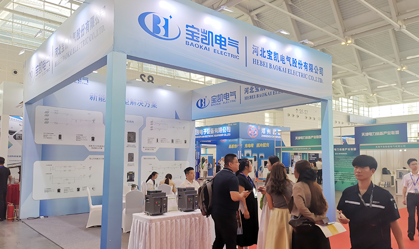 暴击行业天花板！jinnianhui今年会电气硬核技术亮相天津清洁能源展，引央视记者及能源产业巨头现场“挖宝”